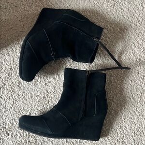 Toms Wedge Suede Ankle Boots